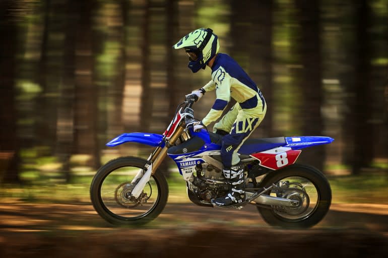 17OFFRD_YZ250FX_A3_0092_1