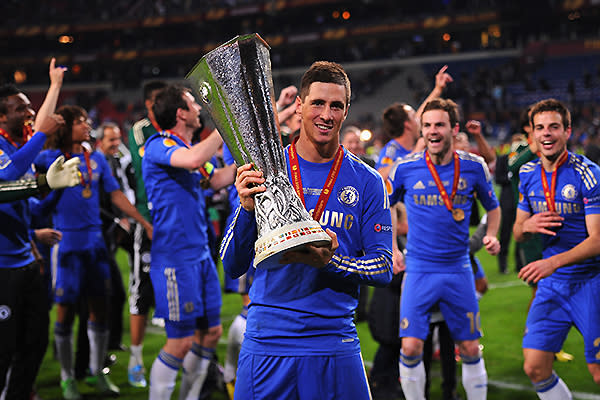 <p>Fernando Torres of Chelsea poses with the trophy during the UEFA Europa League Final between SL Benfica and Chelsea FC at Amsterdam Arena on May 15, 2013 in Amsterdam, Netherlands.</p>