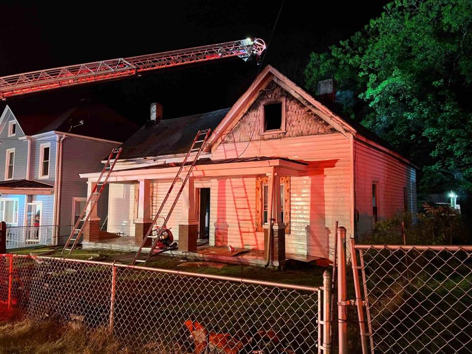 Smoke showing from a house on Dale Avenue in Southeast Roanoke on April 25. (Photo Courtesy: Roanoke Fire Department)