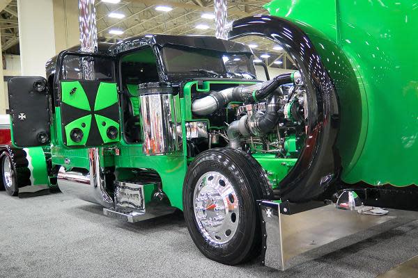 America's most tricked-out big-rig trucks