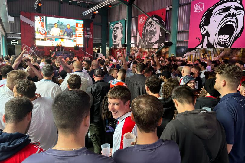 Hundreds and hundreds of people gathered to watch the semi-final match at the Trent Navigation Inn