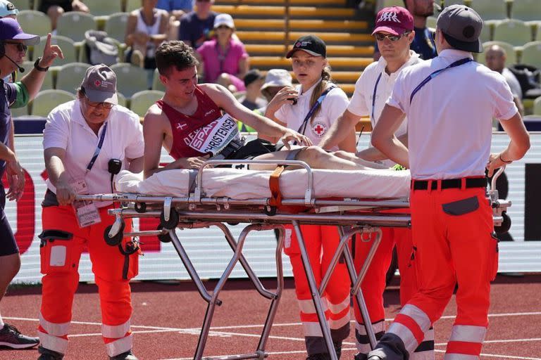 El gesto de un atleta que sacrificó su prueba para auxiliar a un colega: “Me ha salido de dentro”