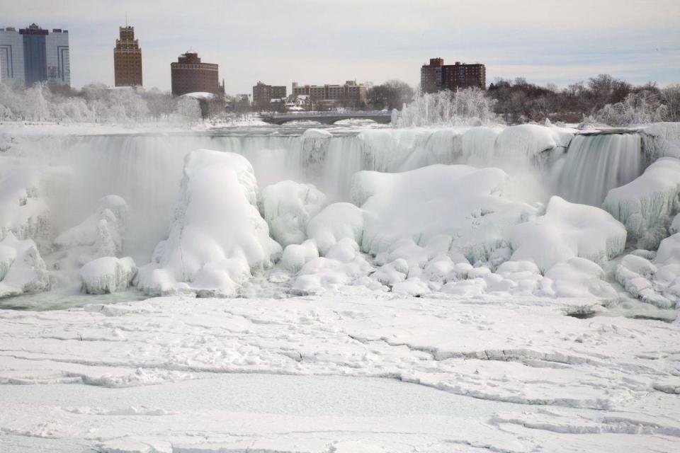 The frozen cascades of Niagara Falls (Destination Ontario)