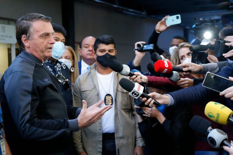 El presidente brasileño, Jair Bolsonaro, durante una conferencia de prensa en el Hospital Vila Nova Star de Sao Paulo