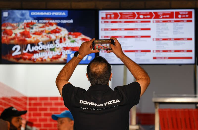 Opening of Domino Pizza restaurant chain in Moscow