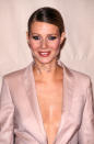 Photo by: Peter Kramer STAR MAX, Inc. - copyright 2001 ALL RIGHTS RESERVED Telephone/Fax: (212) 995-1196 10/18/01 Gwyneth Paltrow at the Vh1 Fashion Awards. (NYC) (Star Max via AP Images)