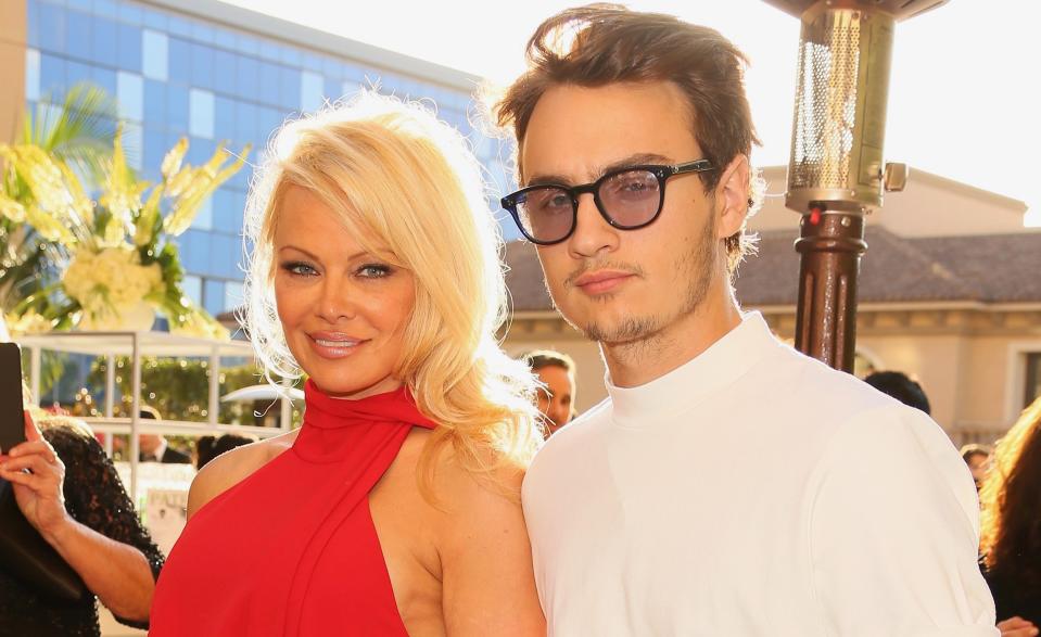 Brandon Thomas Lee with mom Pamela Anderson in 2017. (Photo: JB Lacroix/WireImage)