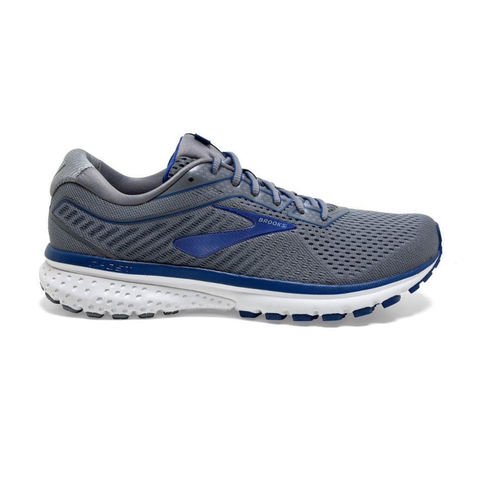 Brooks Ghost 12. Image via Running Room.