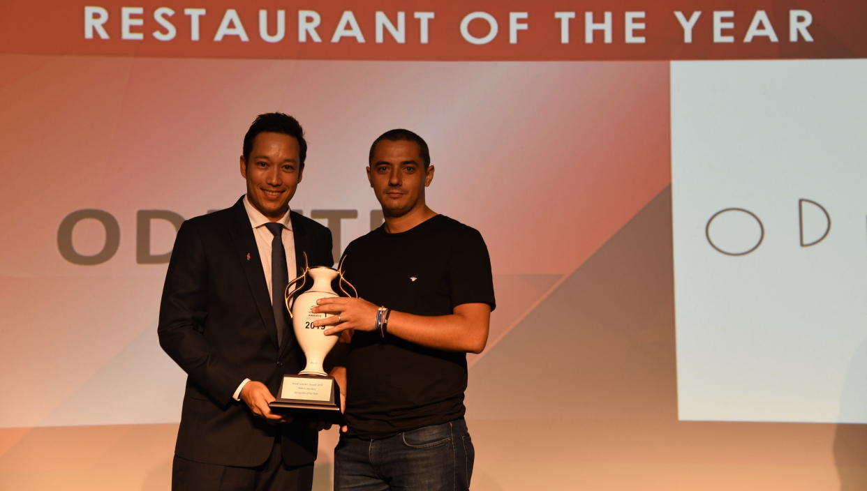 Odette chef Julien Royer (right) receives that Restaurant of the Year award at the World Gourmet Awards 2019. (PHOTO: World Gourmet Awards)