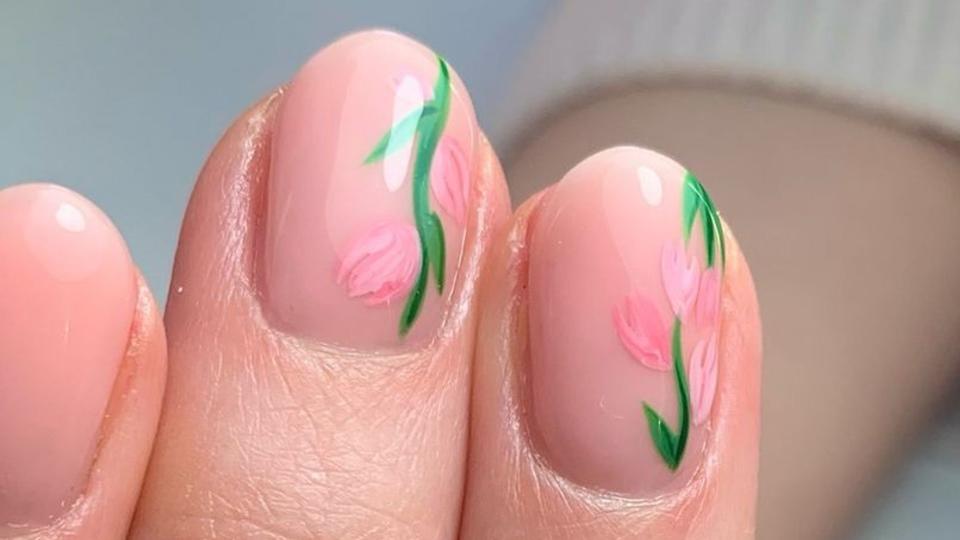 Tulip nails 