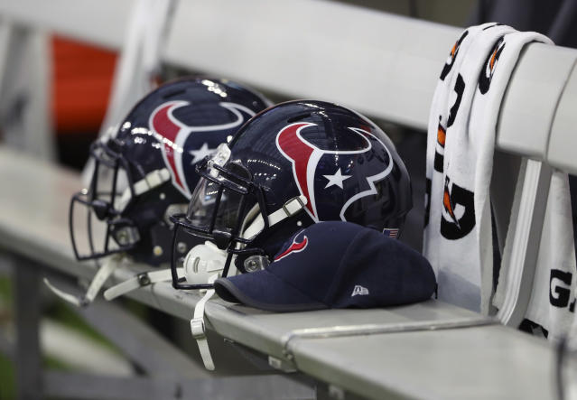texans-lose-another-assistant