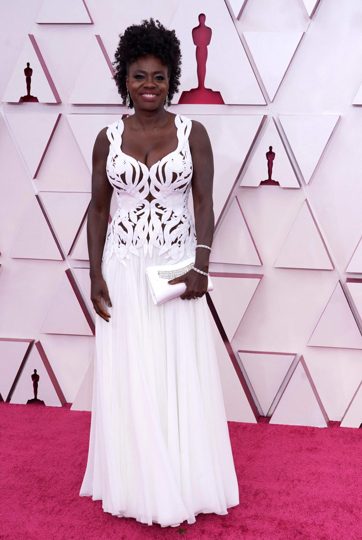 Viola Davis Oscars red carpet 2021 (CHRIS PIZZELLO / AFP - Getty Images)