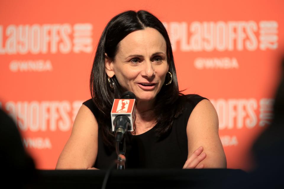 The New York Liberty named former WNBA player and coaching veteran Sandy Brondello as the franchise’s new head coach on Fri., Jan. 7, 2022. Brondello is the ninth head coach in the organization’s 26-year history.