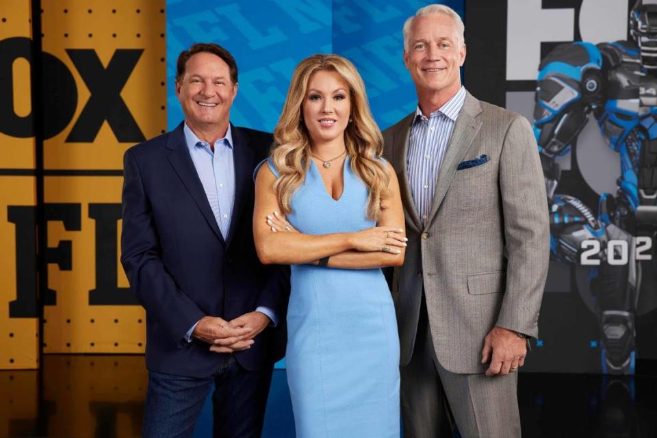 Chris Myers with Daryl Johnston and Jen Hale, who are calling the Dolphins’ game against the New York Giants on Sunday.