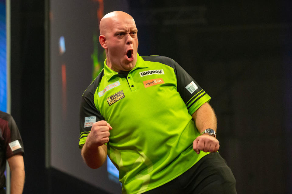 plakband Automatisering pak Dominant Michael van Gerwen cruises to Poland Darts Masters title