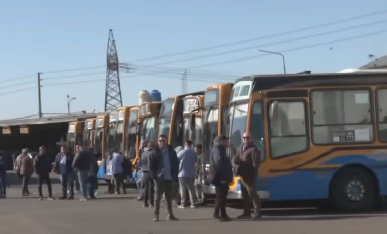 Paro en líneas de colectivos por robos en La Matanza