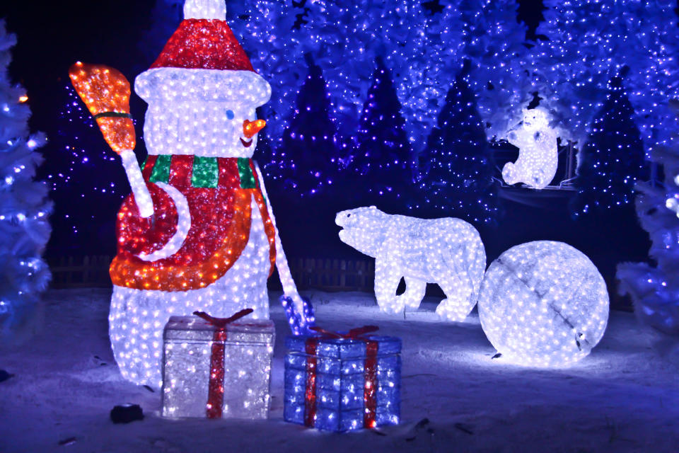 Snowland-features-Snowman-and-Polar-bears-- Chrismtas Village in the Tropics at the Singapore Flyer.