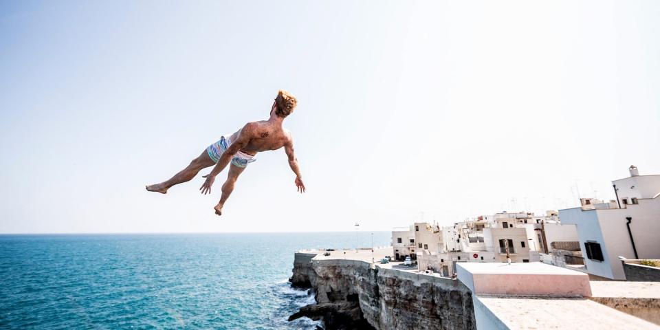 cliff diving italy red bull