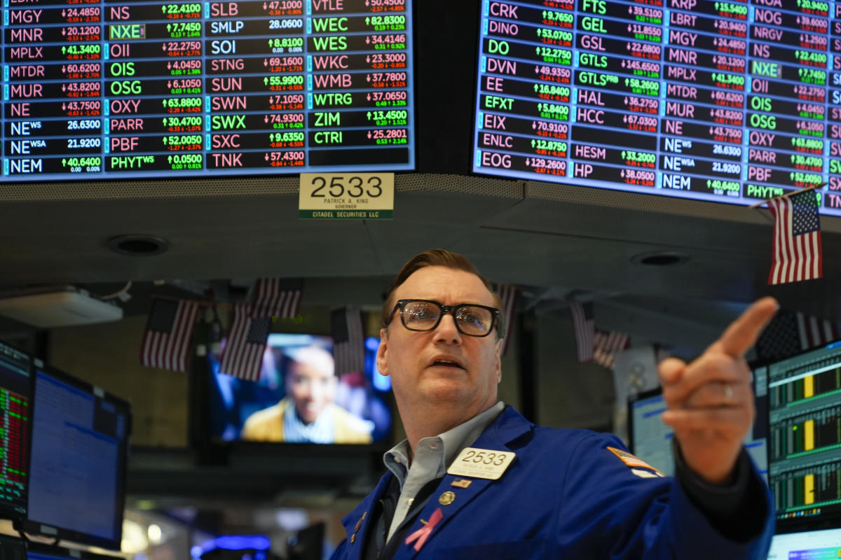 Dow Jones strebt einen sechsten Tag mit Gewinnen an, während Nasdaq sinkt