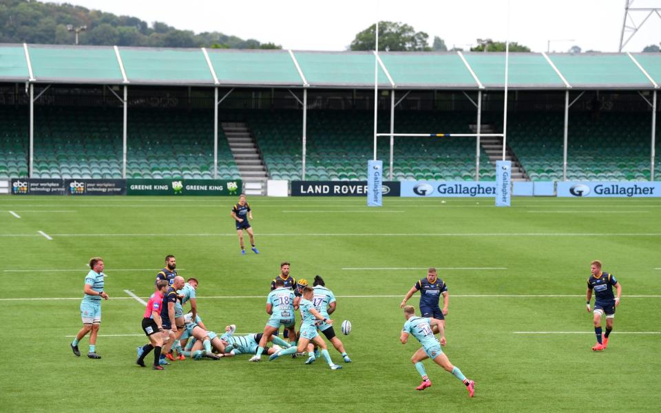 Gloucester look to launch an attack - GETTY IMAGES