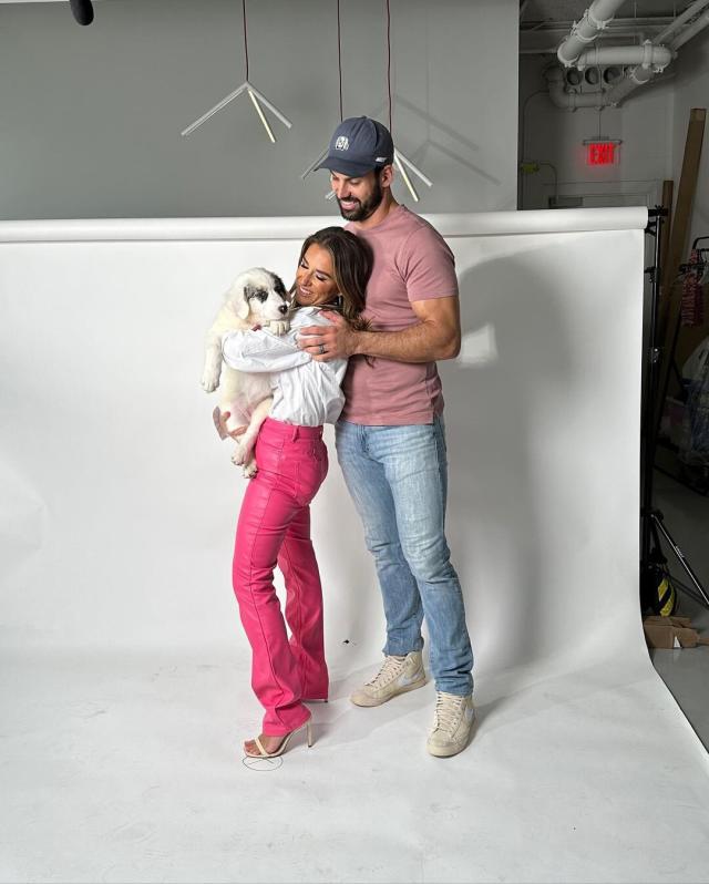 Jessie James Decker and Eric Decker Adopt a Puppy They Met at a Photo  Shoot: 'She Chose Us