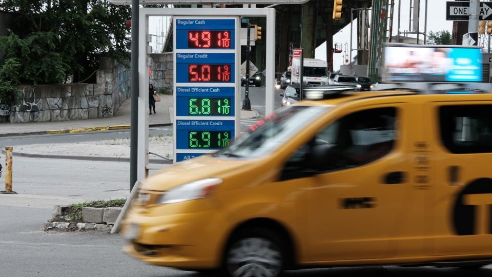 new york suspends its gas tax for rest of year