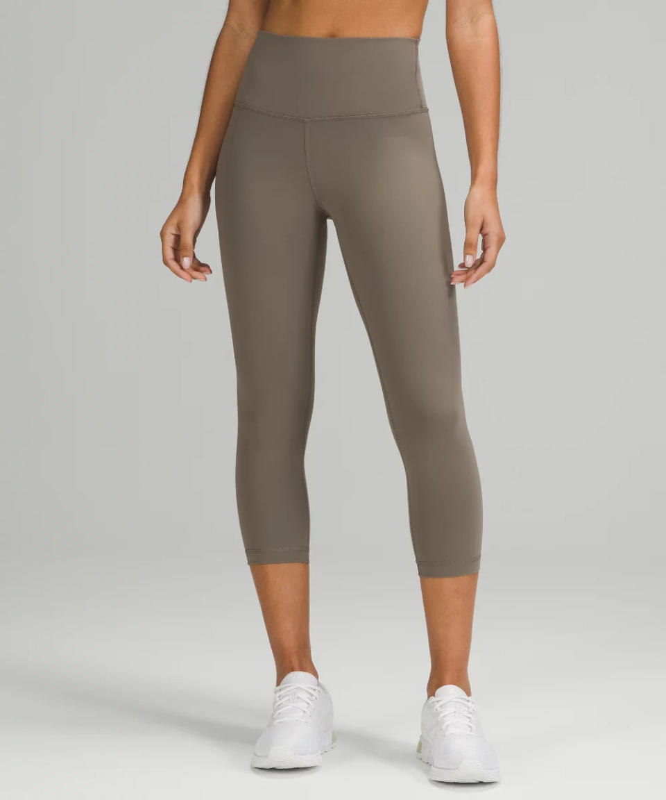 Lululemon官網運動上衣及瑜珈褲低近半價！Sports Bra低至$380、Leggings低至$620