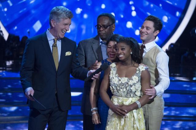 simone biles with nellie and ronald biles