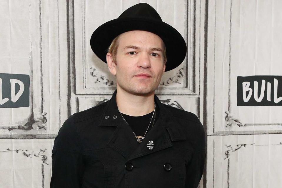 <p>Astrid Stawiarz/Getty</p> Deryck Whibley in New York City in May 2019