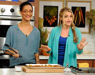 "The Chew" hosts Carla Hall and Daphne Oz (ABC/Donna Svennevik)