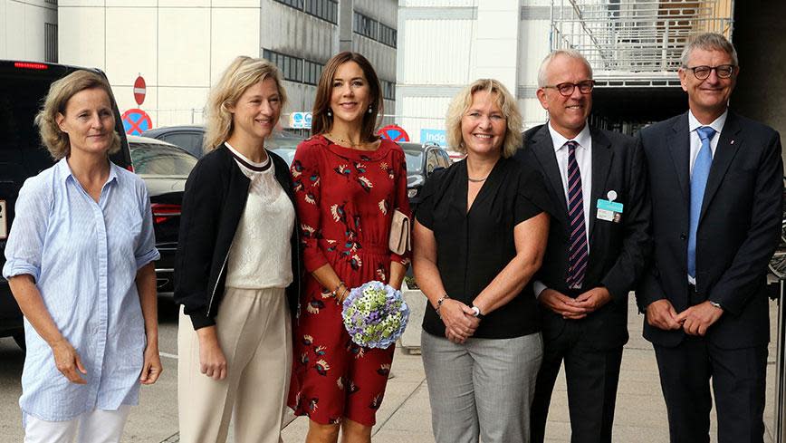 Princess Mary stuns in red for hospital visit