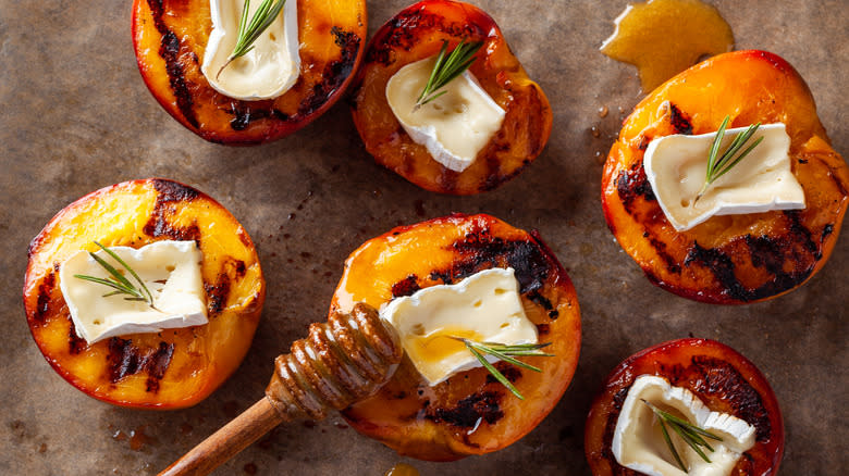 roasted peaches with brie