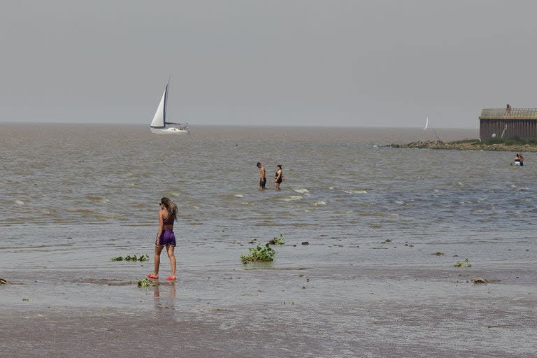 La costa de Vicente López, un espacio distinto para hacerle frente a la ola de calor