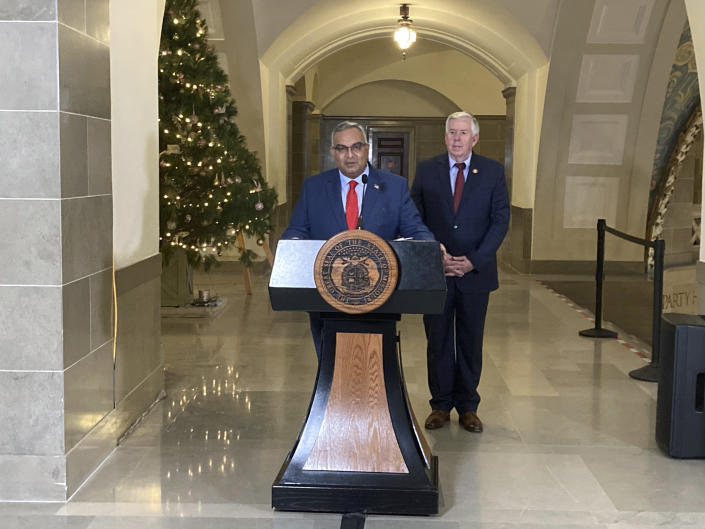 new-missouri-treasurer-1st-person-of-color-in-state-office