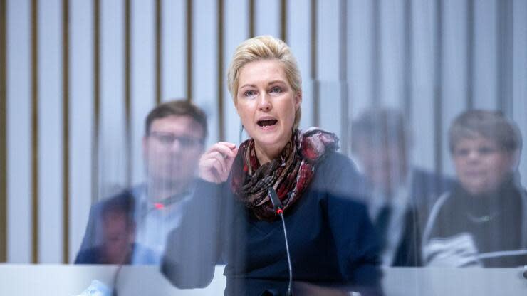 Mecklenburg-Vorpommerns Ministerpräsidentin Manuela Schwesig (SPD) kritisierte: „Die EU-Kommissare konnten für mich nicht überzeugend darstellen, warum nicht mehr bestellt wurde“. Foto: dpa