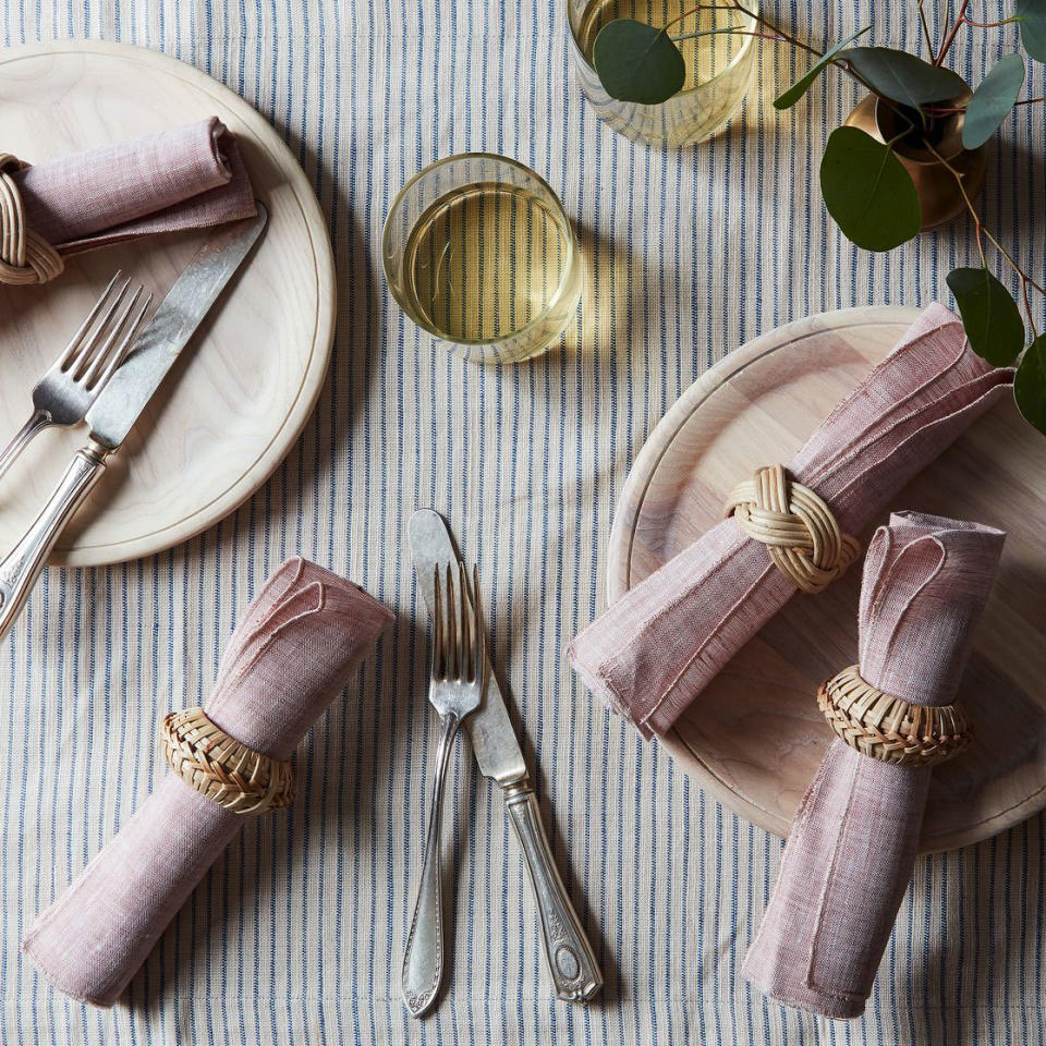 <p>Upgrade your typical Thanksgiving spread with these seasonal beauties and classic pieces</p>