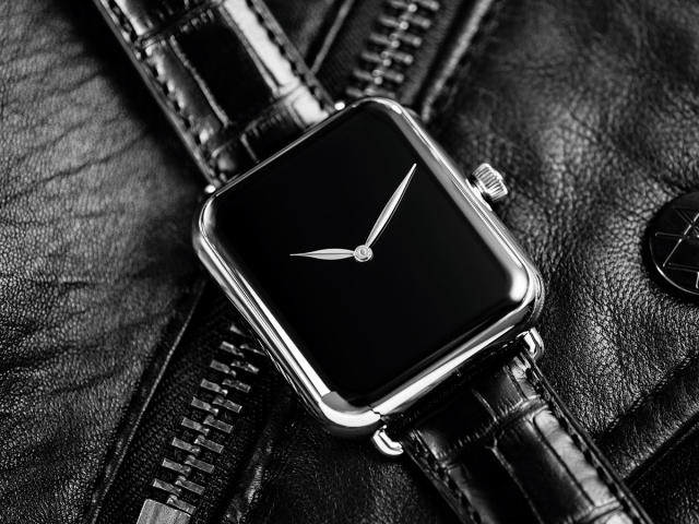 New $2,400 Smartwatch Makes Apple Look Like Amateurs: Louis