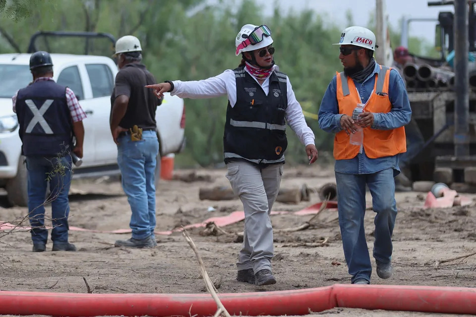 Relatives of miners trapped in Mexico cry out for help from abroad