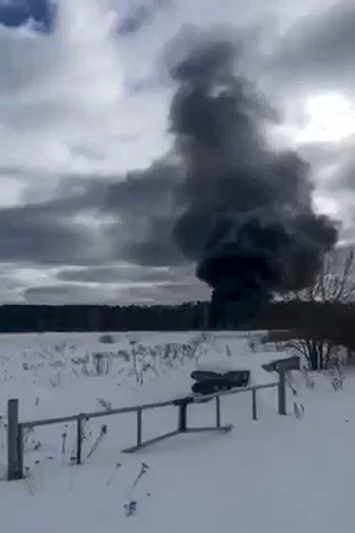 Un avión ruso cayó al vacío minutos después de su despegue con 15 personas a bordo