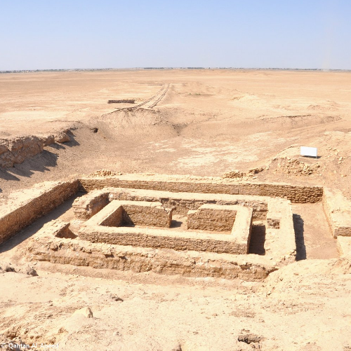 Refugio de biodiversidad y paisaje arqueológico de ciudades mesopotámicas del Iraq meriodional. Se trata de tres áreas de vestigios arqueológicos y cuatro zonas de humedales pantanosos, con vestigios arqueológicos que datan del tercer y cuarto milenios a.C. ¿Qué opinas?