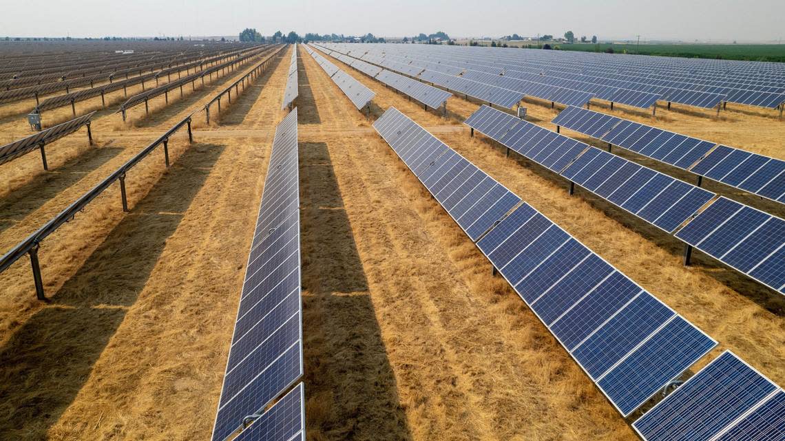 Both sides of the debate over the proposed solar farm pointed to this nearby project, located on South Cloverdale Road in Kuna. Supporters said it was barely noticeable, while those in opposition called it an eyesore.