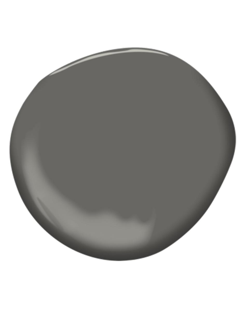 Benjamin Moore Kendall Charcoal gray paint