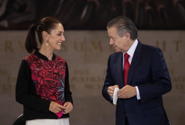 Después de la renuncia, Claudia Sheinbaum anunció que el ministro Zaldívar se unirá a su equipo. Foto: Cuartoscuro