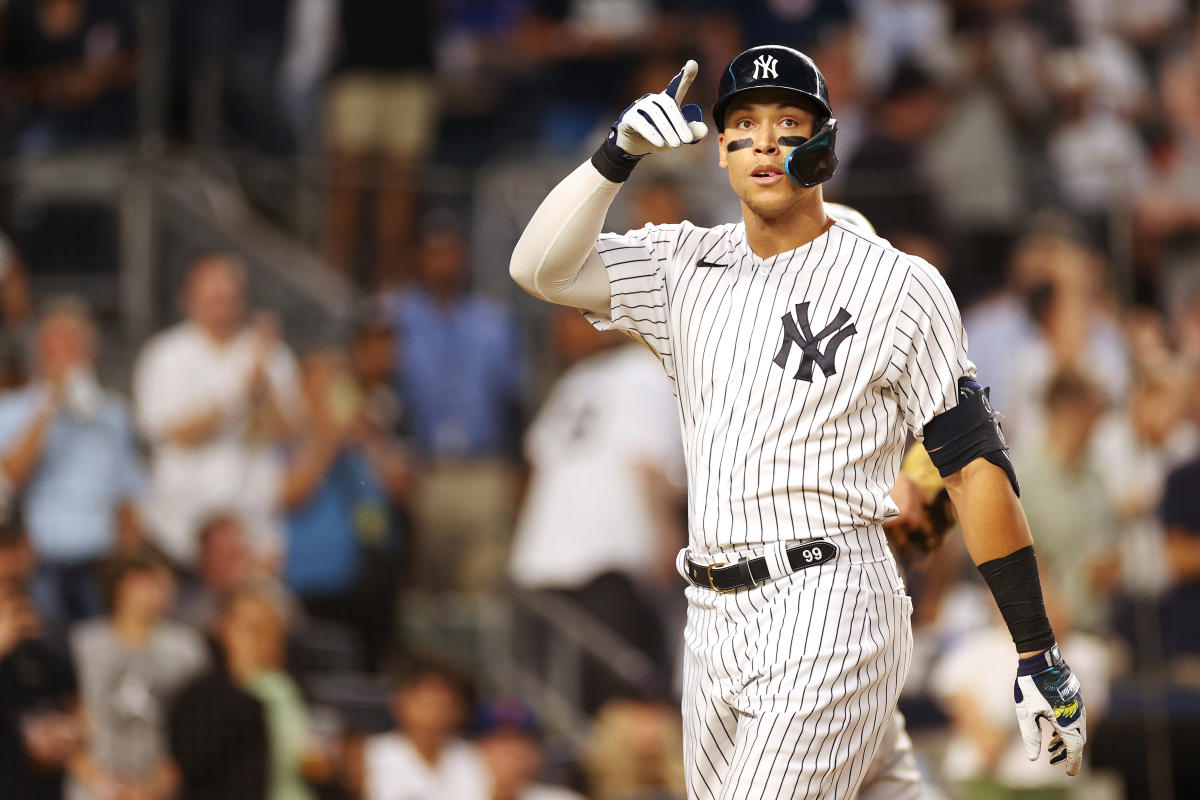 Yankees star Aaron Judge surpasses Roger Maris with 62nd homer, logging greatest MLB power season since steroid era