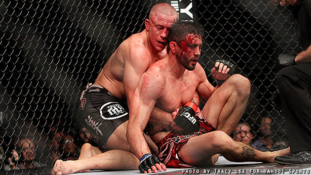 Georges St-Pierre fights Carlos Condit at UFC 154. (Courtesy Tracy Lee for Y! Sports)