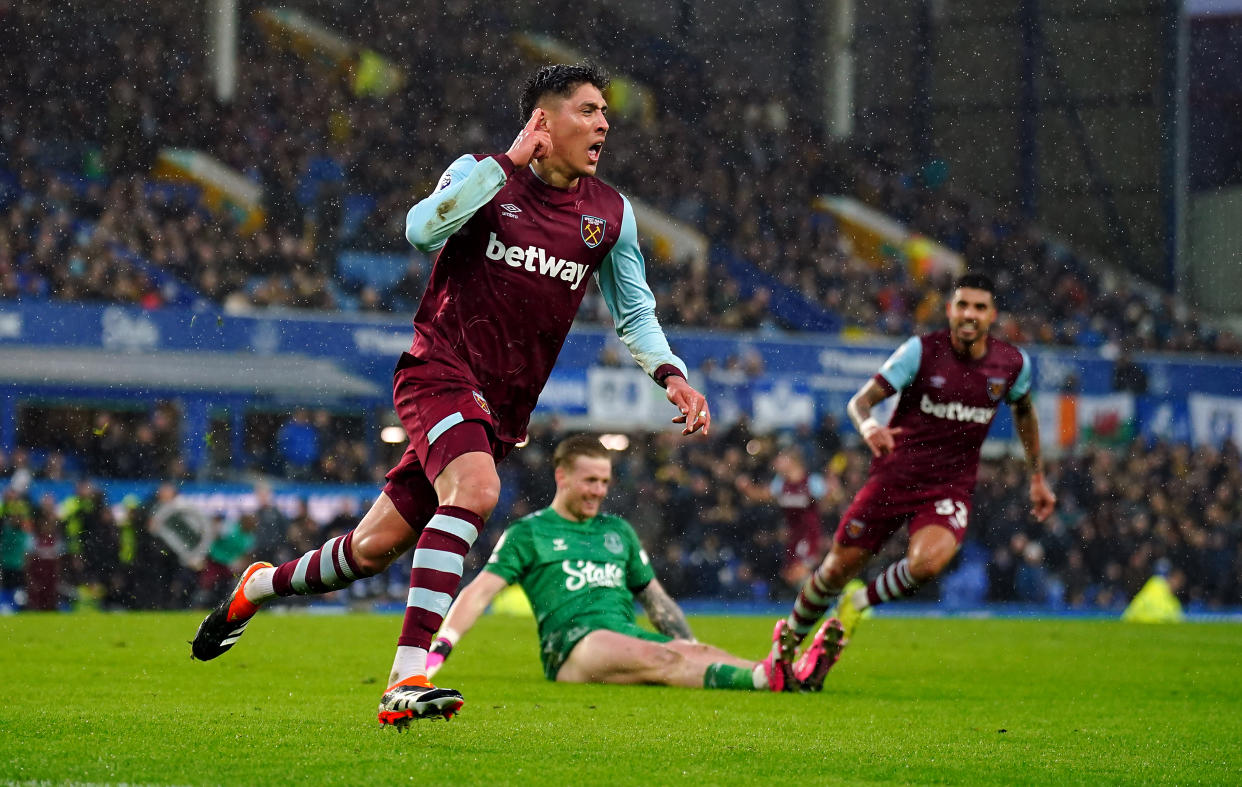 Edson Álvarez celebrando su gol contra Everton en la Premier League. (Byrne/PA Images via Getty Images)