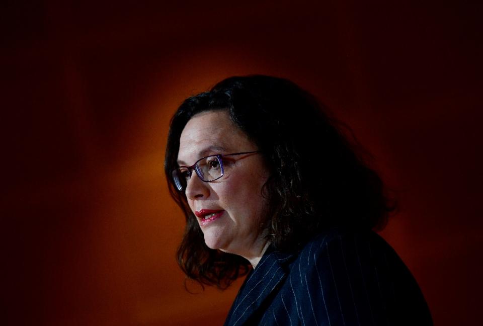 Andrea Nahles hadert nun schwer mit den Einzug in die GroKo (Bild: AFP Photo)