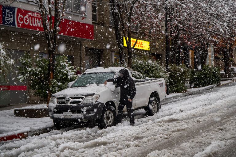 “Nos robaron el otoño”, se escucha en las calles de Bariloche 