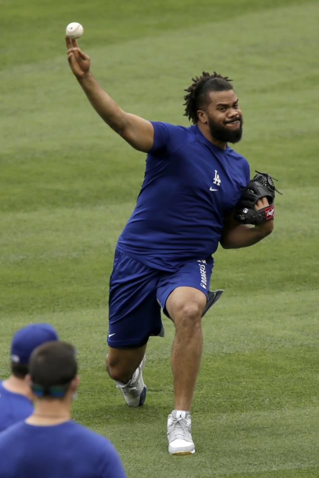 Whicker: Kenley Jansen, Dodgers' closer with big shoulders, looms large  over Chicago – Press Telegram