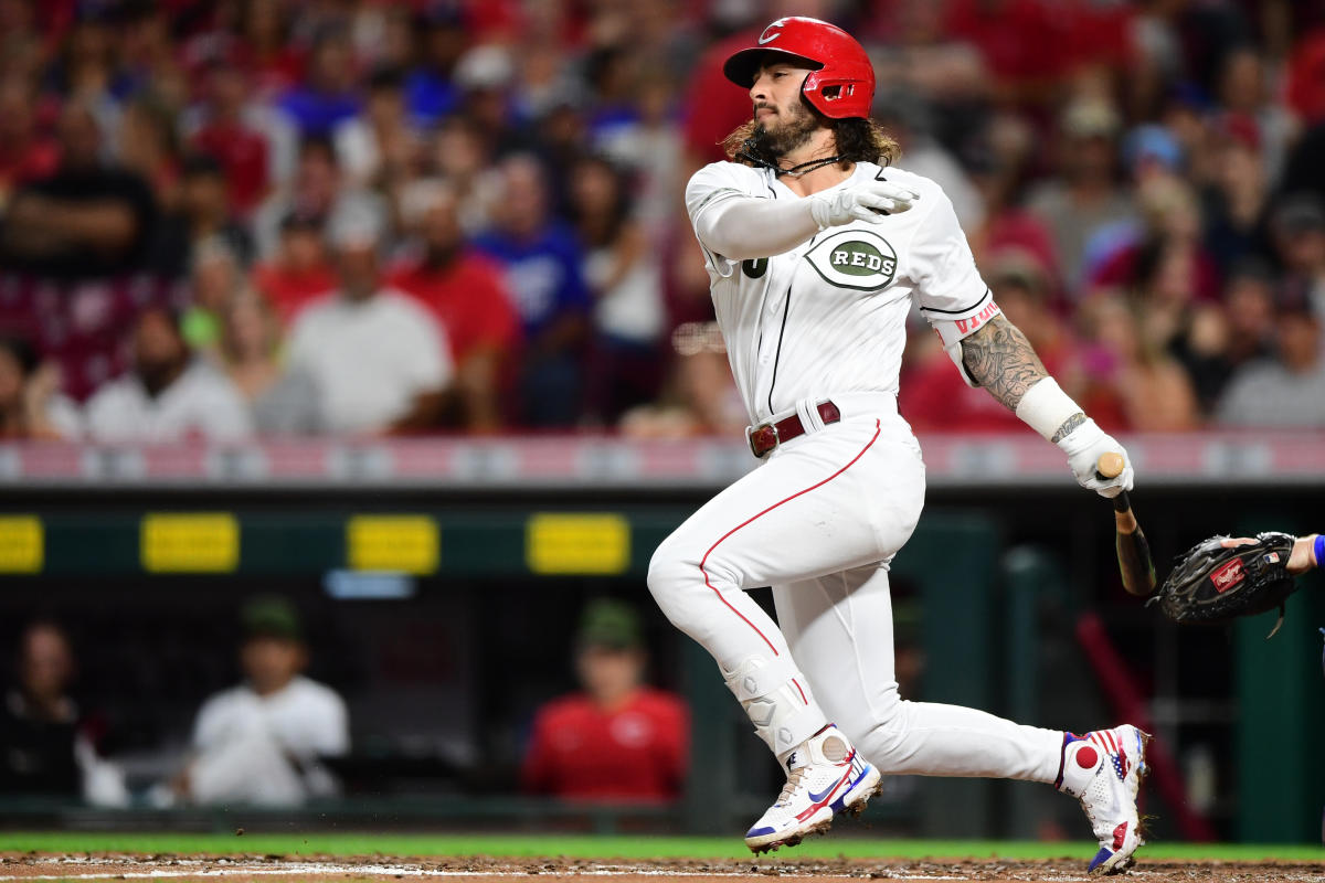 Reds 2B Jonathan India caps big year, wins NL Rookie of the Year
